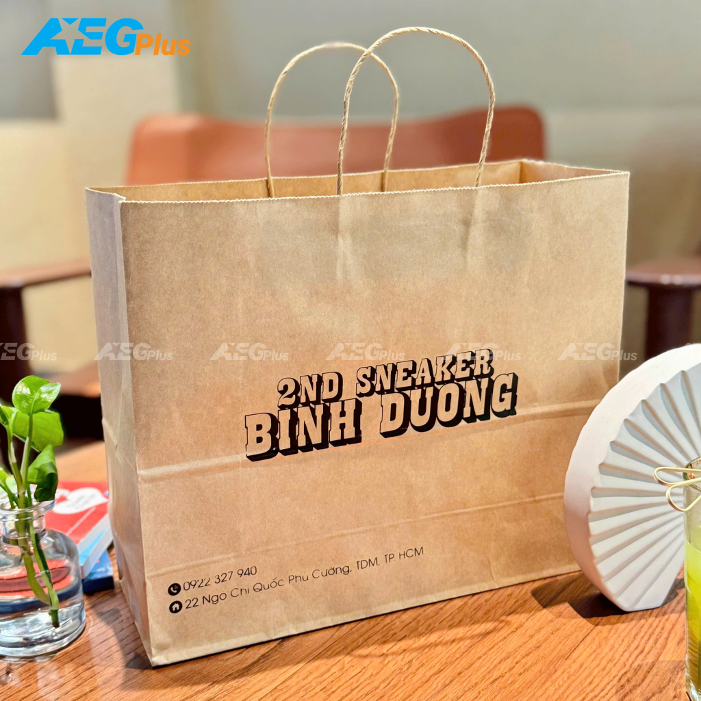 túi giấy kraft không còn đứng ngoài chiến lược thương hiệu, mà bước vào trung tâm của trải nghiệm khách hàng